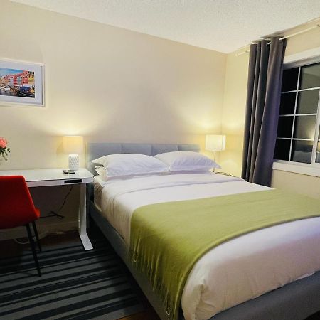 Joe'S Cozy And Quality Place In Calgary Bagian luar foto