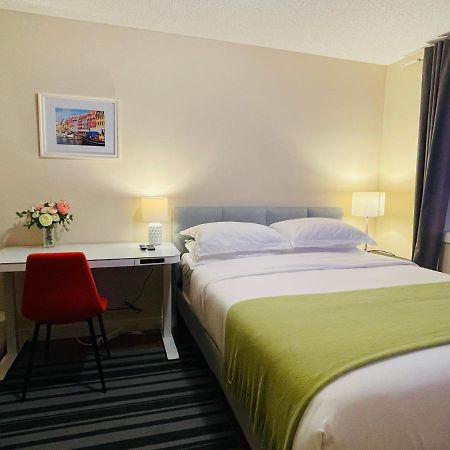 Joe'S Cozy And Quality Place In Calgary Bagian luar foto
