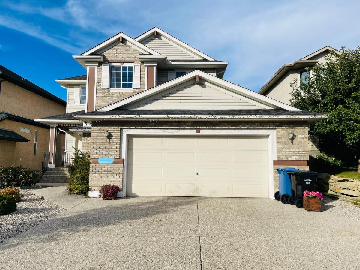 Joe'S Cozy And Quality Place In Calgary Bagian luar foto