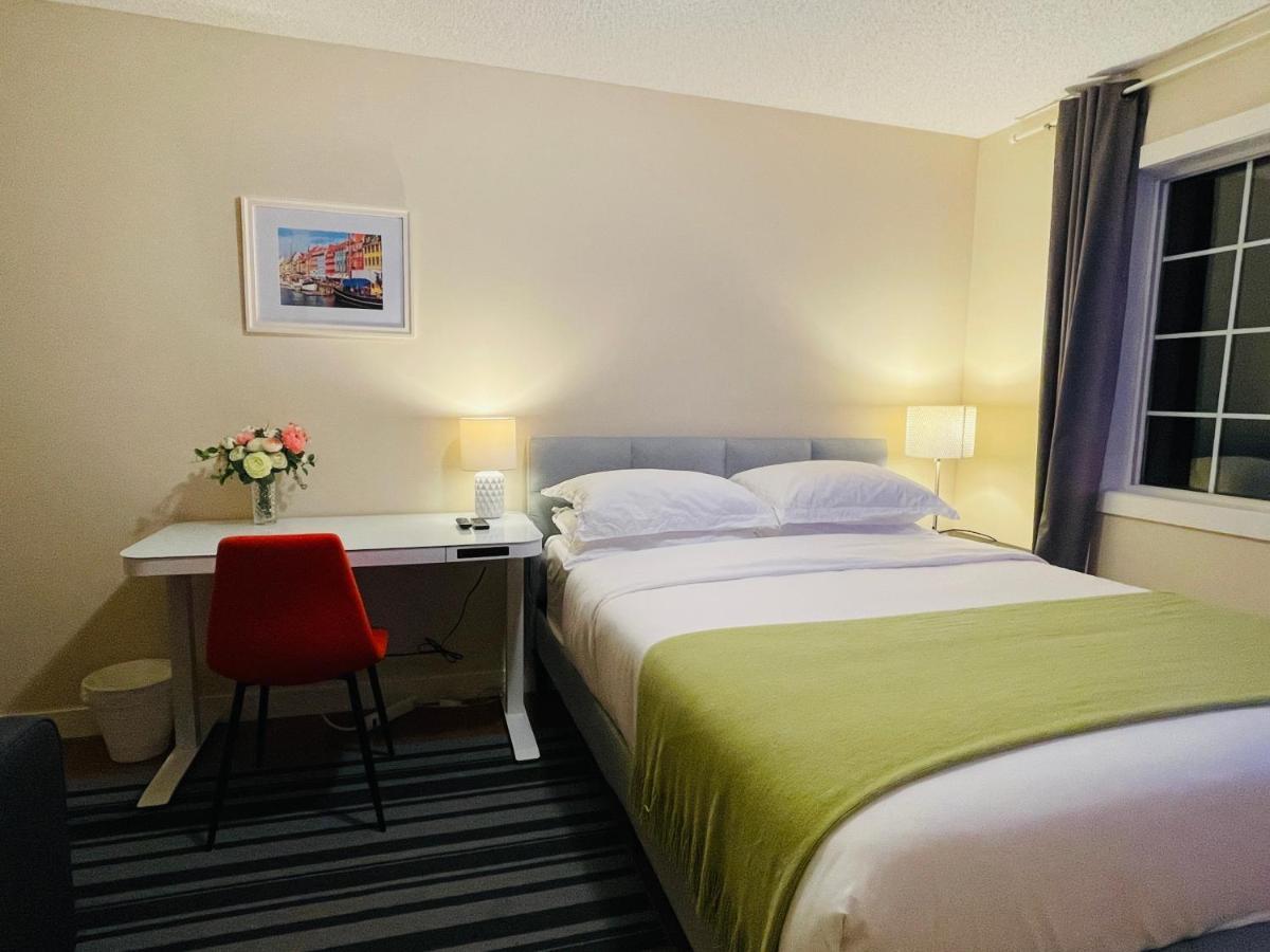 Joe'S Cozy And Quality Place In Calgary Bagian luar foto